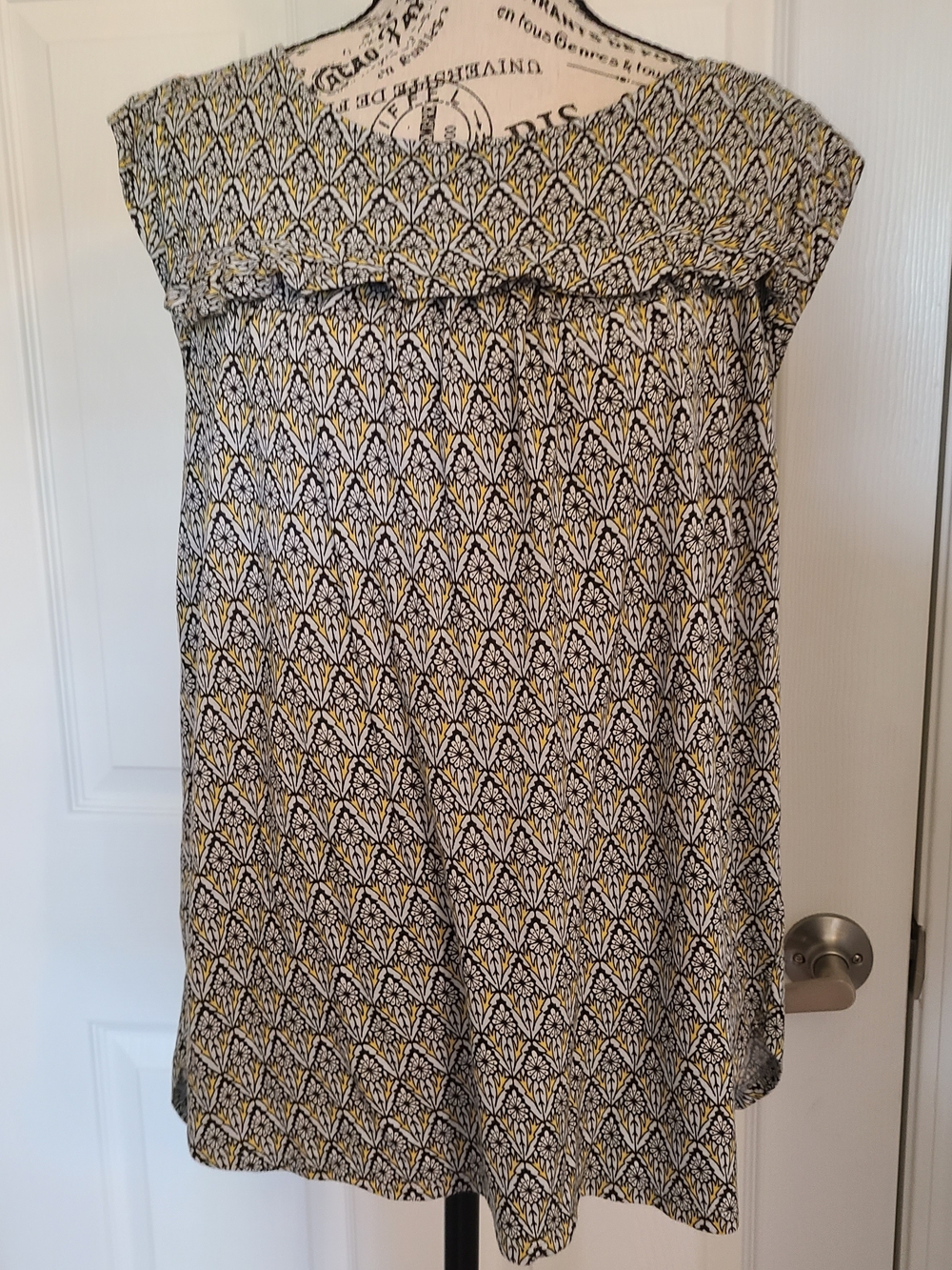 LOFT Yellow and Black Printed Cap-Sleeve Blouse